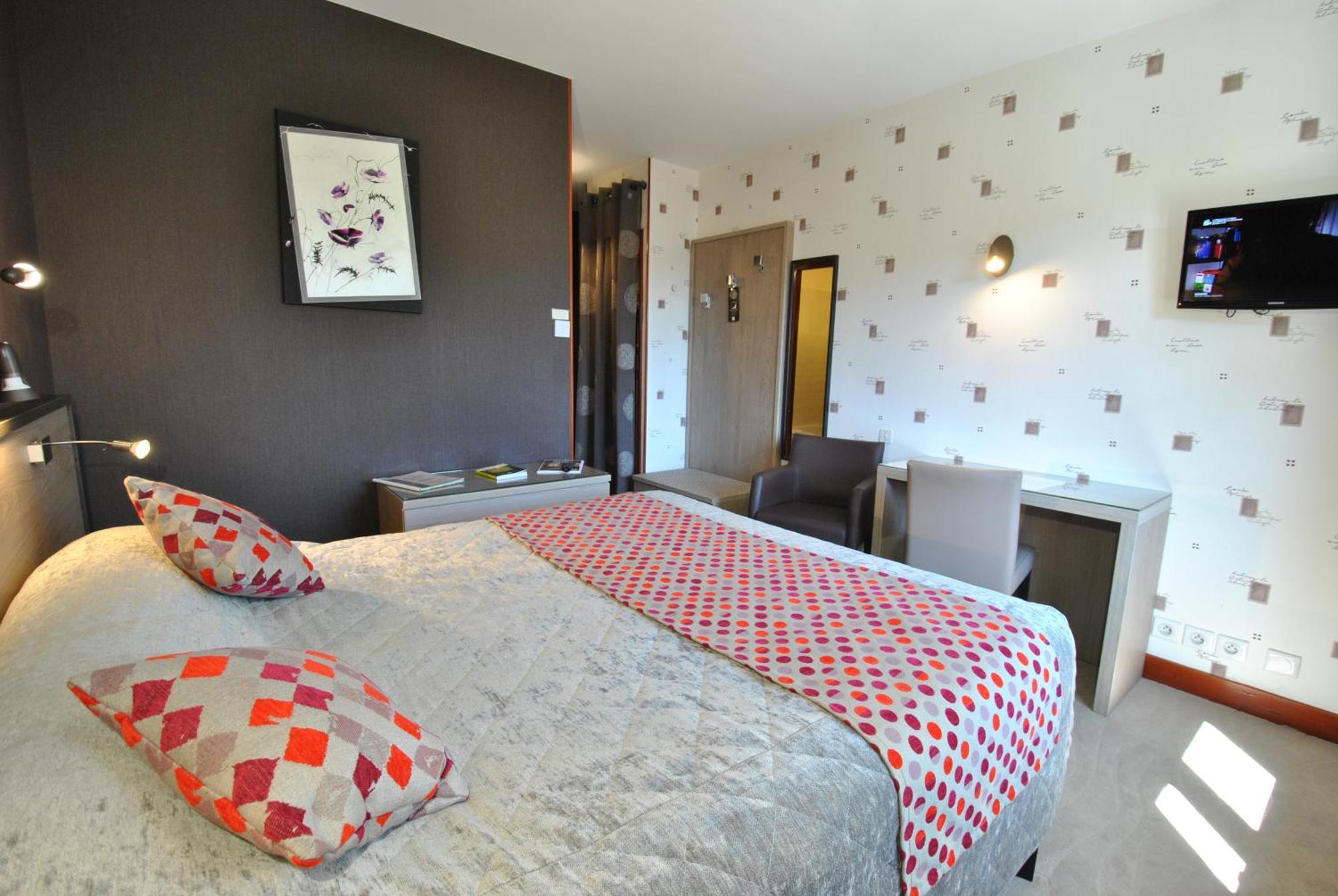Logis Hostellerie Du Perigord Vert Brantôme Esterno foto