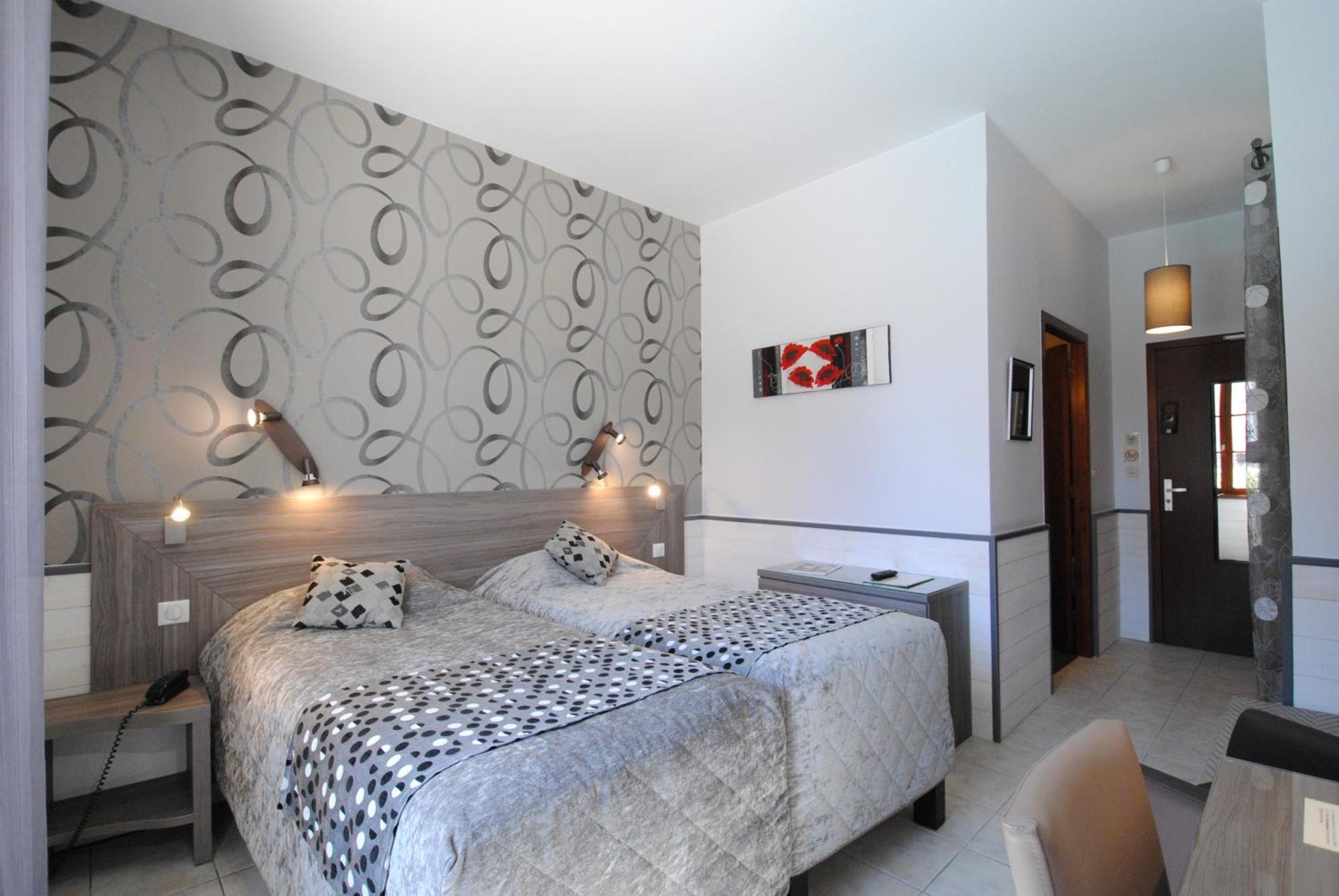 Logis Hostellerie Du Perigord Vert Brantôme Esterno foto