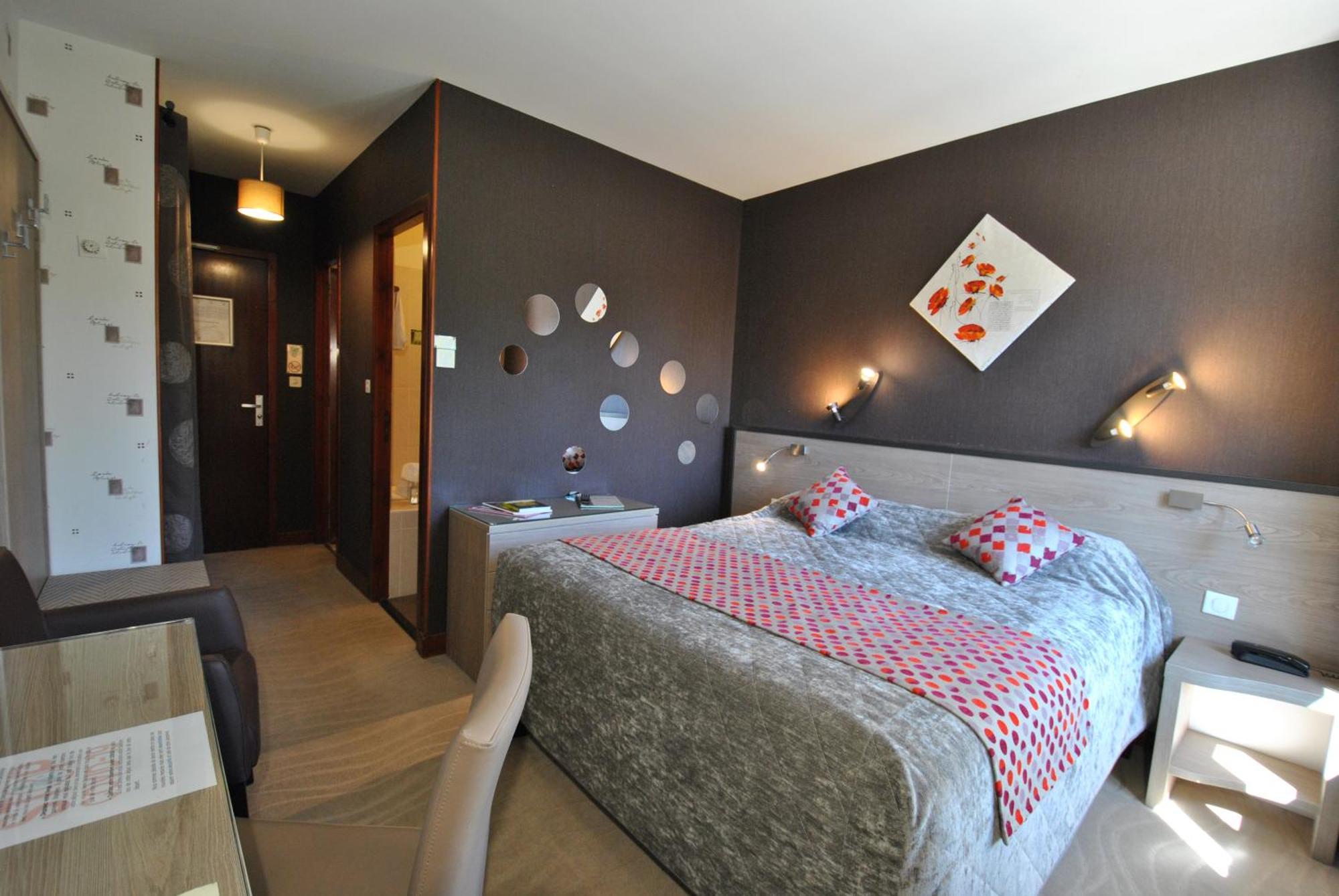 Logis Hostellerie Du Perigord Vert Brantôme Esterno foto